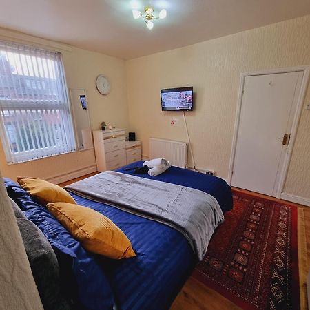 فندق Bright Sunny, Double Bed With Garden, Tv And Wi-Fi ليدز المظهر الخارجي الصورة
